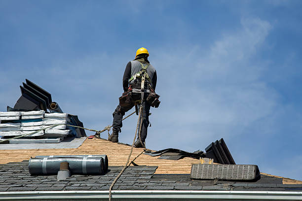 Professional Gutter Installation technician working in Garwood, NJ